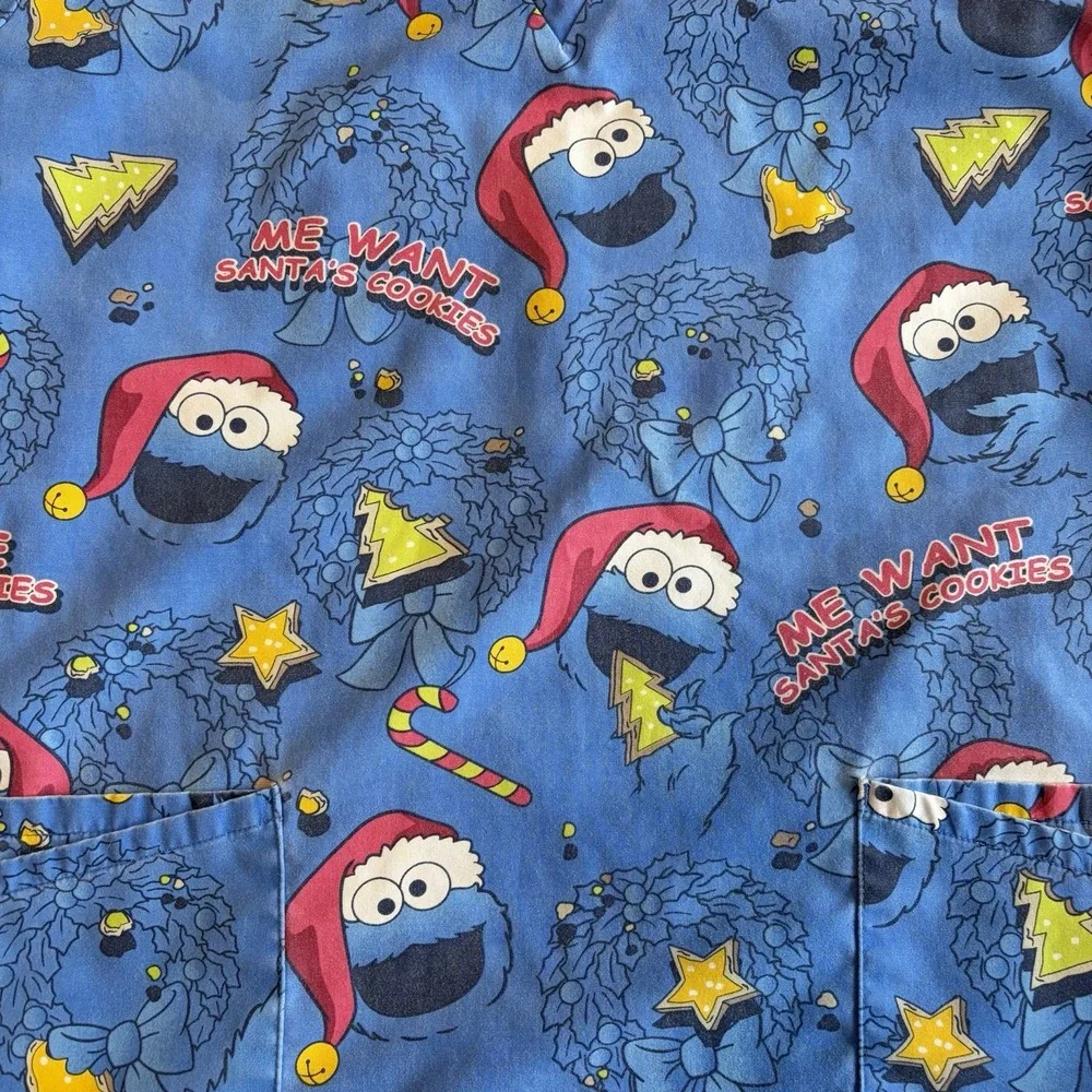 Sesame Street Cookie Monster Santa Christmas Medium Blue Scrub Top Kidcore - Picture 6 of 11